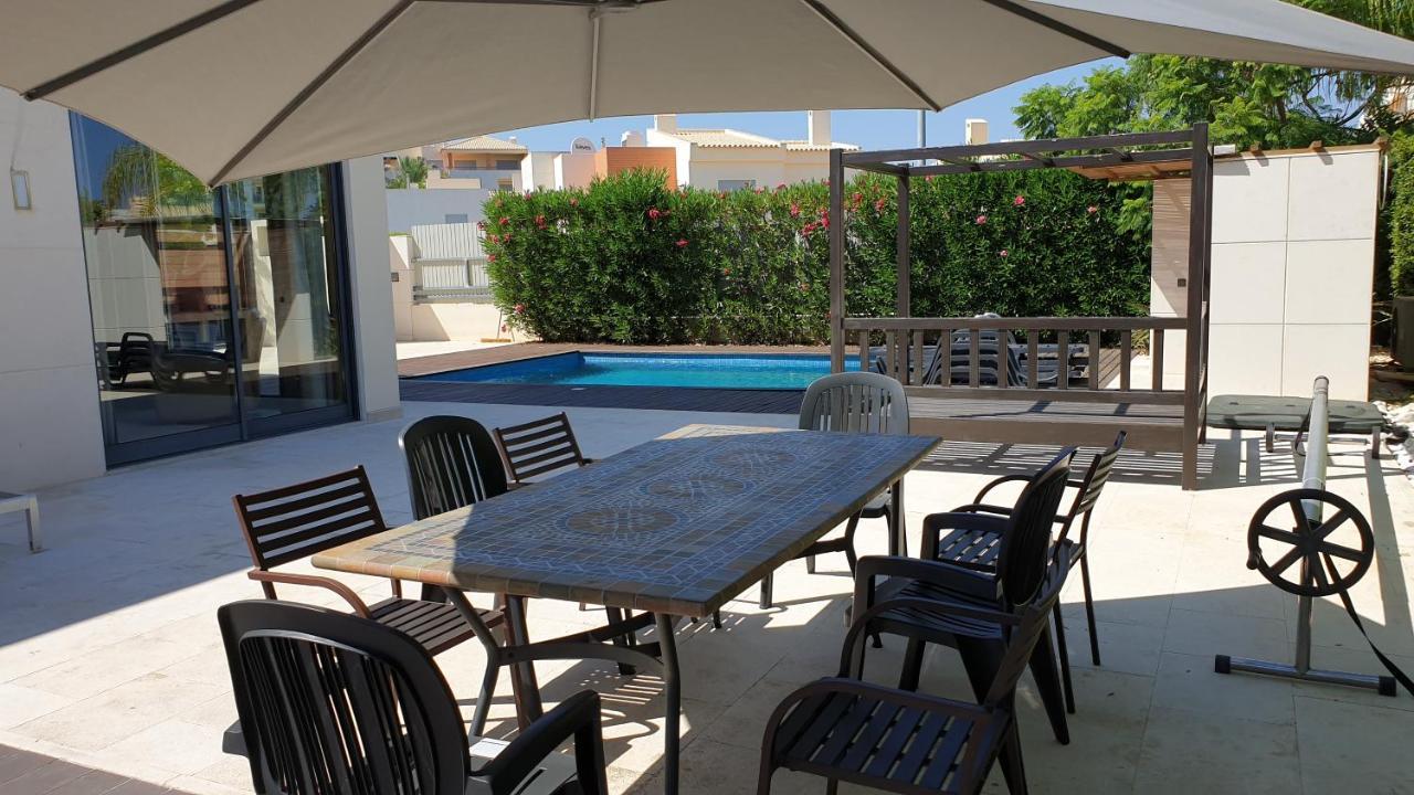 Luxury City Villa Olivia 10 - 15 Min To The Beach Oura, Private Swimming Pool Albufeira Bagian luar foto